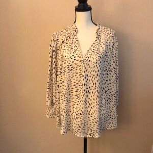 Philosophy Ivory and Black Speckled Blouse